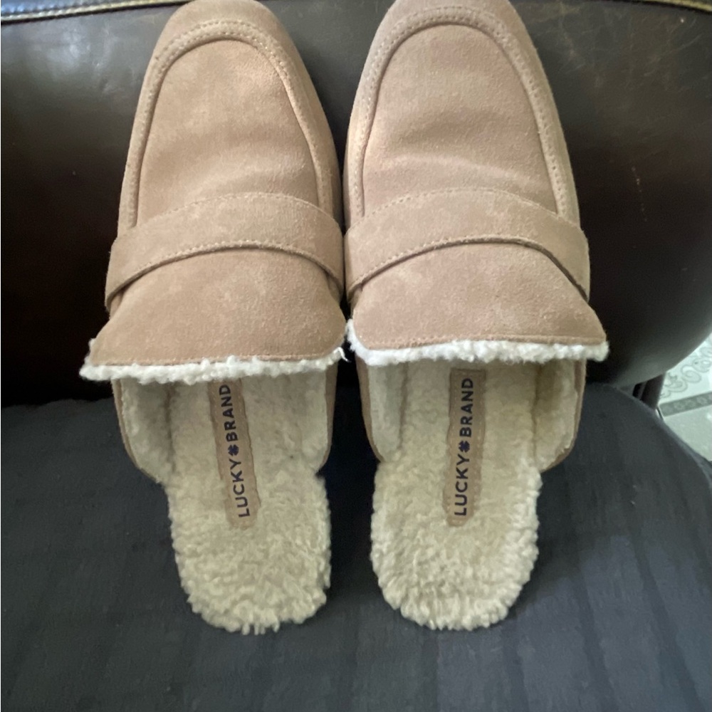 Lucky Brand Cream Fleece Lined Footwear for women size 7